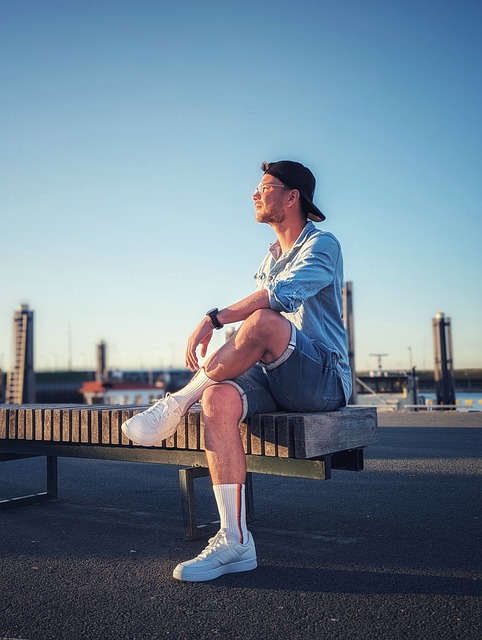 名记：字母哥与队友召开会议，呼吁全队无视外界杂音